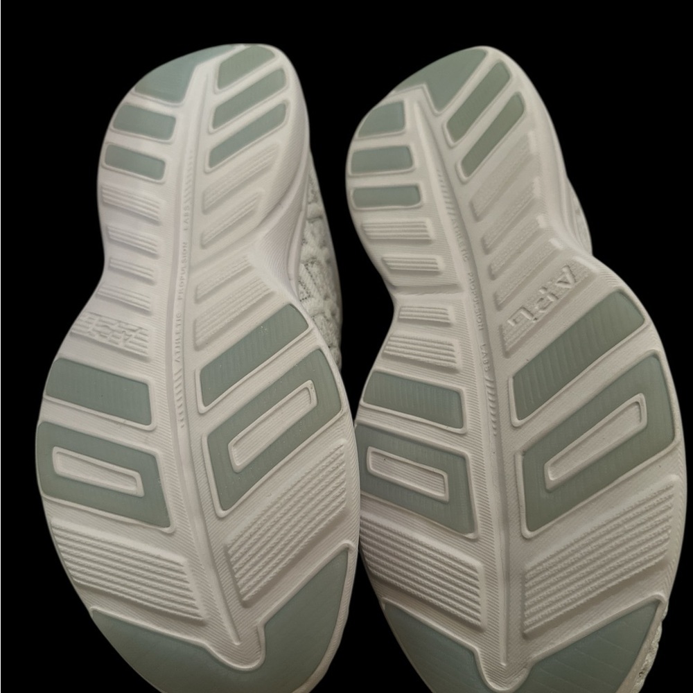 APL Women’s Techloom Phantom Sneakers White/Smoke Size 5 - Picture 7 of 9